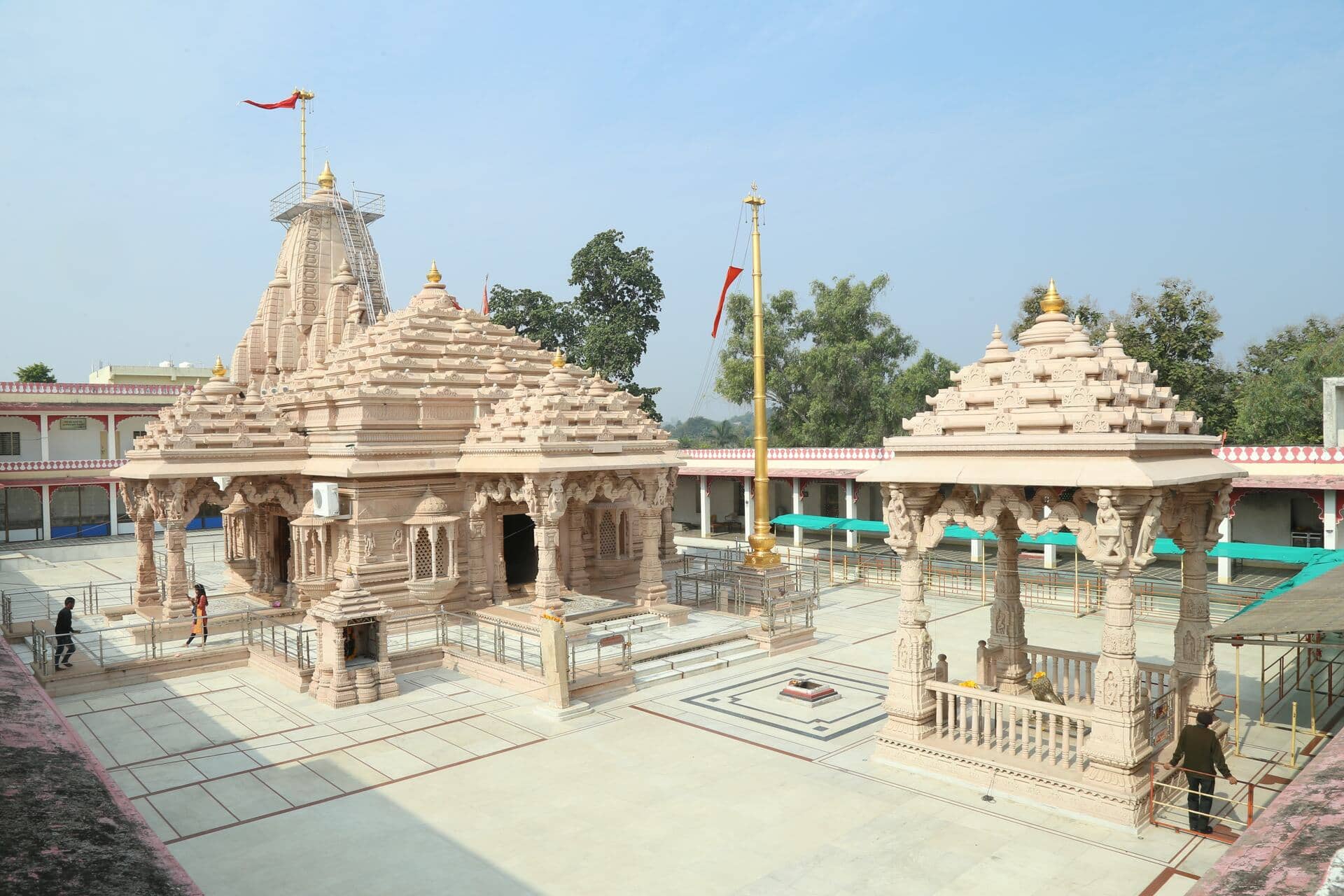 मंदिर परिसर का हवाई दृश्य