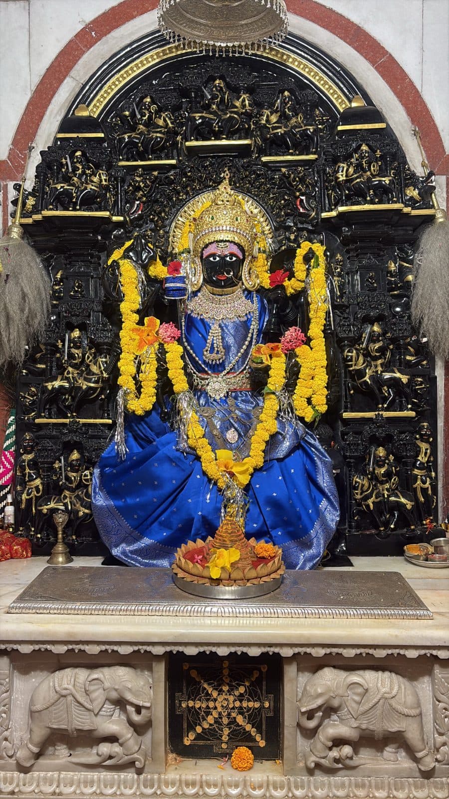 माँ त्रिपुरा सुंदरी के आज के दर्शन — २४ अक्टूबर २०२६, शनिवार (1/2)